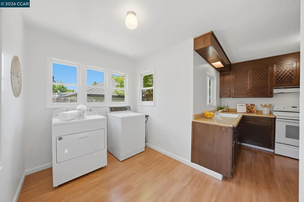 848 Talbart Street Martinez CA 94553