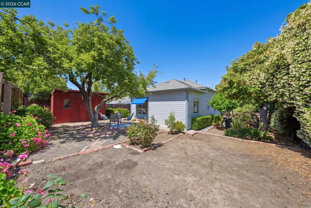 848 Talbart Street Martinez CA 94553