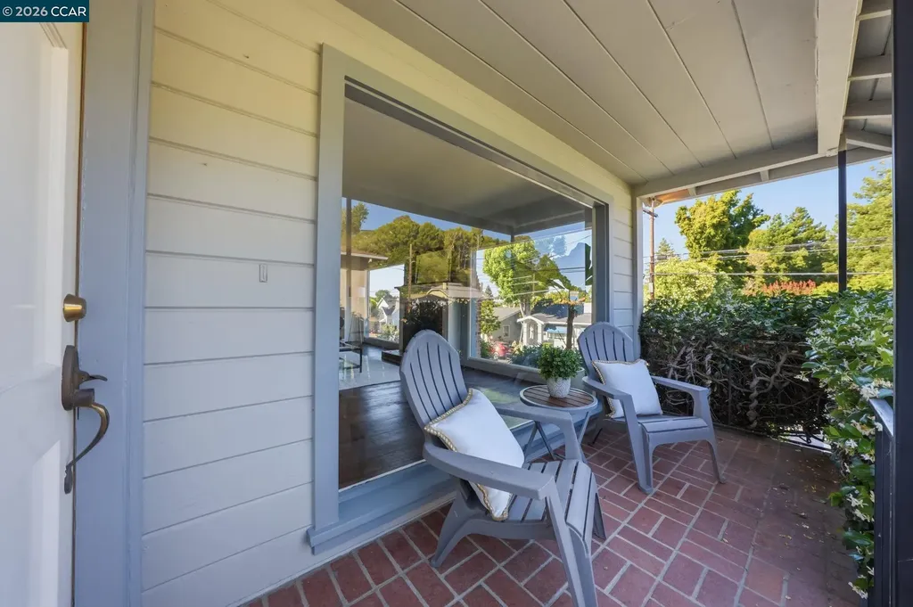 848 Talbart Street Martinez CA 94553