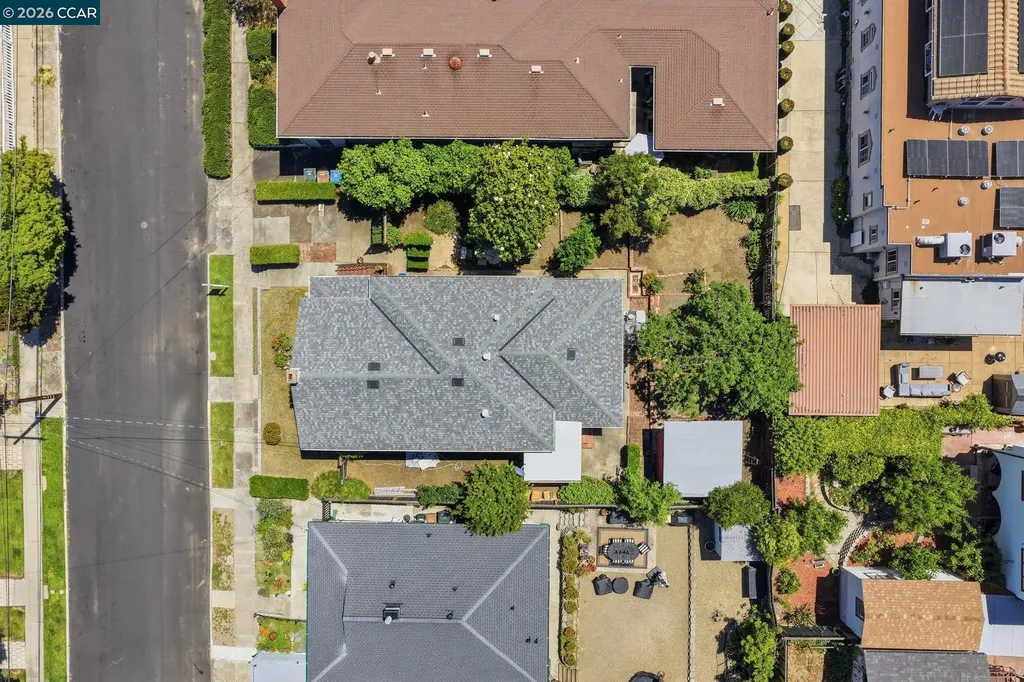 848 Talbart Street Martinez CA 94553