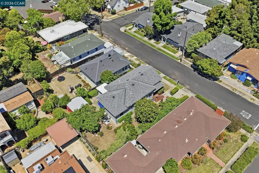 848 Talbart Street Martinez CA 94553