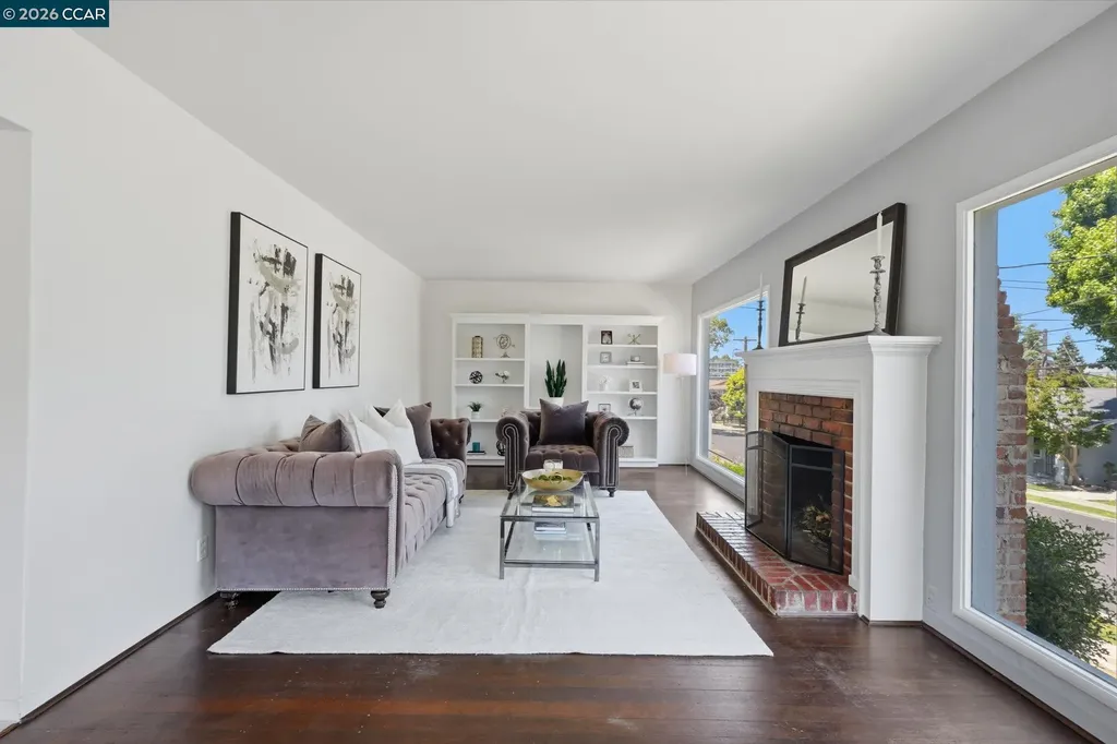 848 Talbart Street Martinez CA 94553