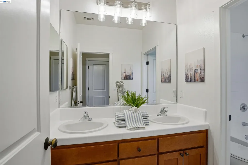 2785 Decker Lane Livermore CA 94550