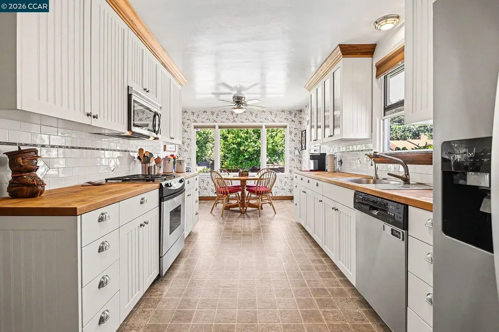 1940 Pine Street Martinez CA 94553