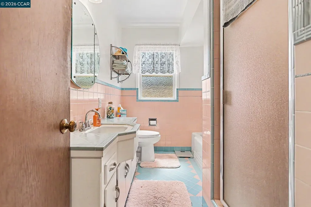 1940 Pine Street Martinez CA 94553