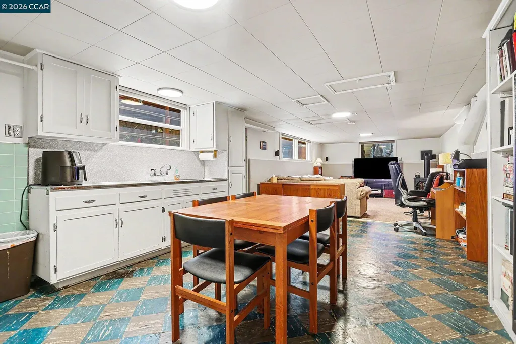 1940 Pine Street Martinez CA 94553
