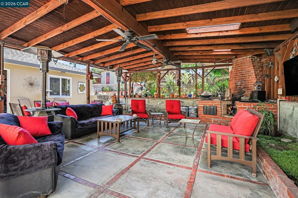 1940 Pine Street Martinez CA 94553