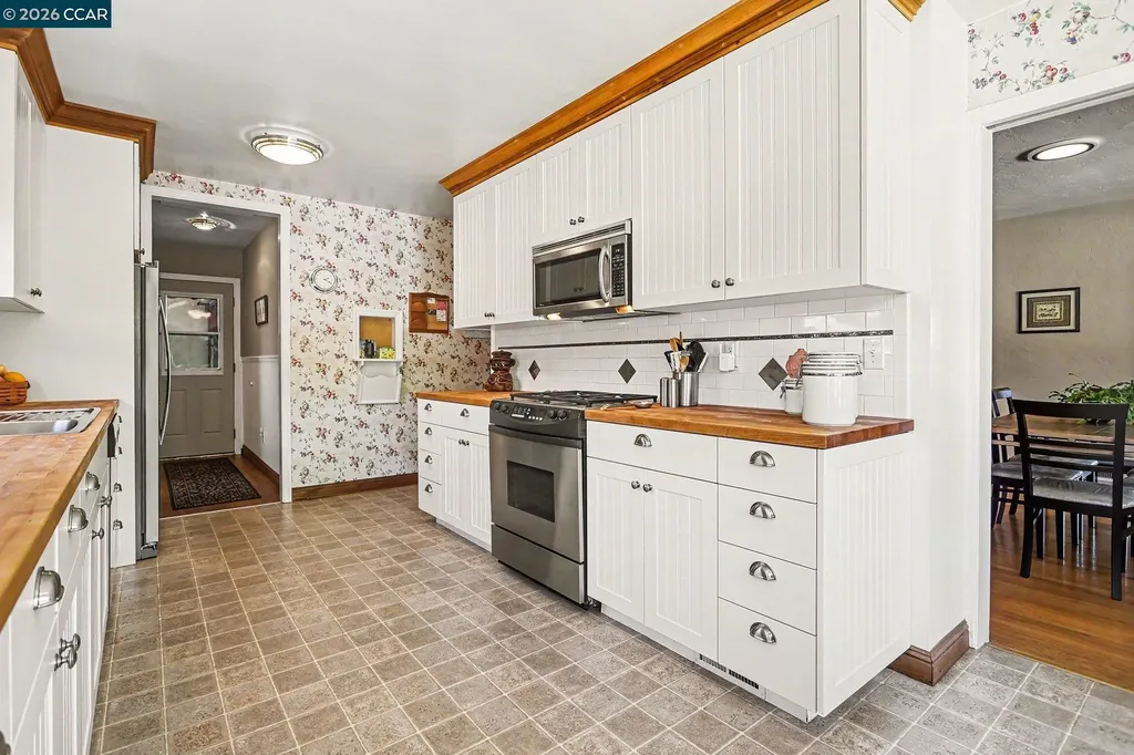 1940 Pine Street Martinez CA 94553