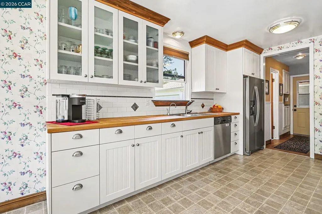 1940 Pine Street Martinez CA 94553