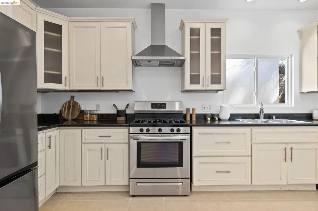 2143 28th Street Oakland CA 94606