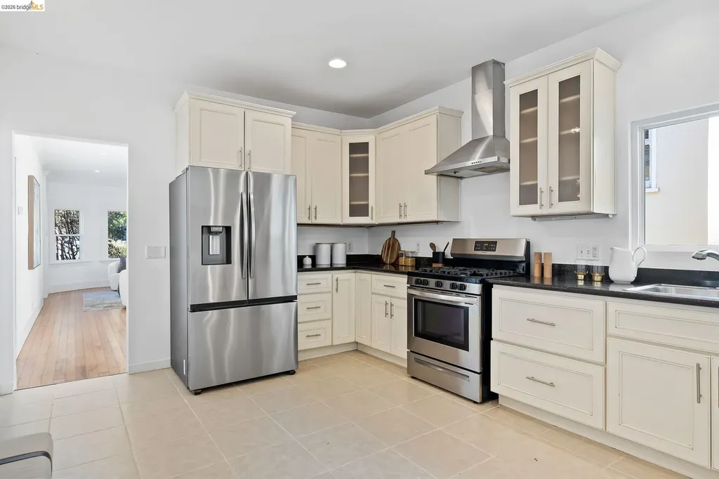2143 28th Street Oakland CA 94606