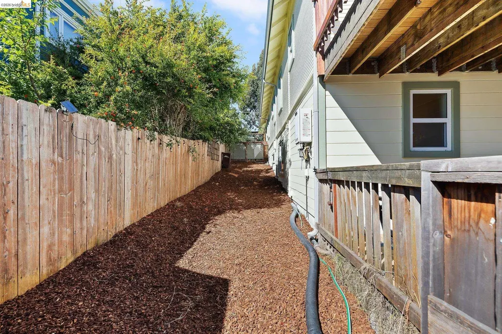 2143 28th Street Oakland CA 94606