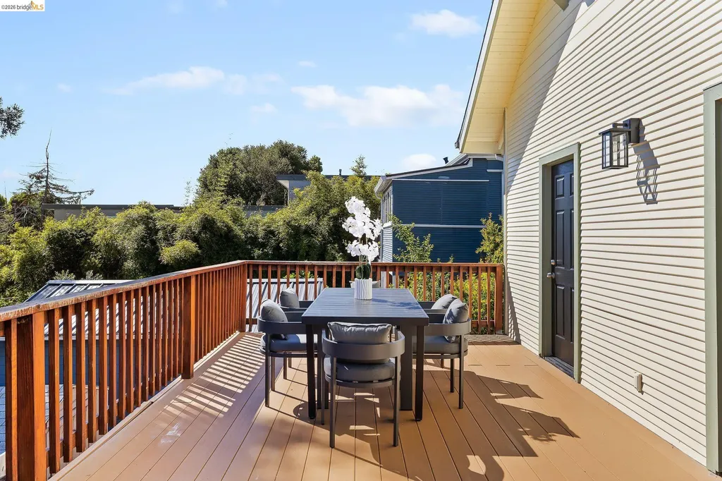 2143 28th Street Oakland CA 94606