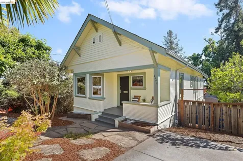 2143 28TH Street Oakland CA 94606