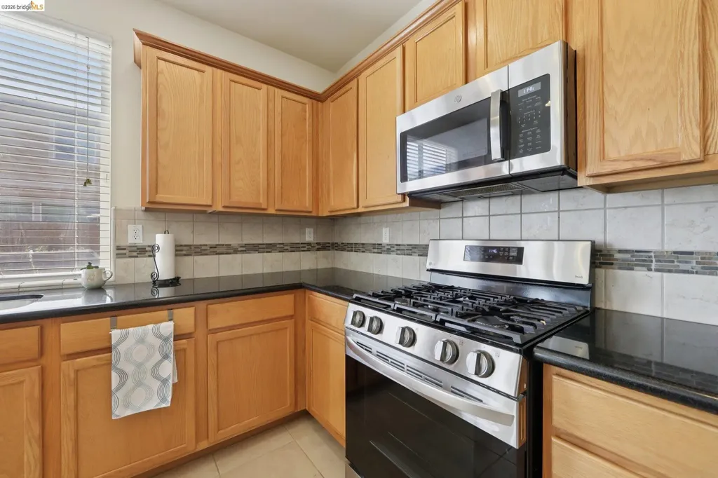 1327 Tuolumne Way Oakley CA 94561