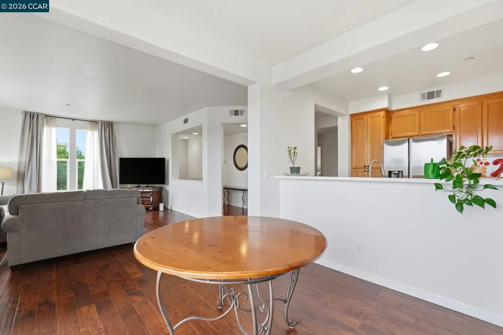 10875 Packard Street Oakland CA 94603