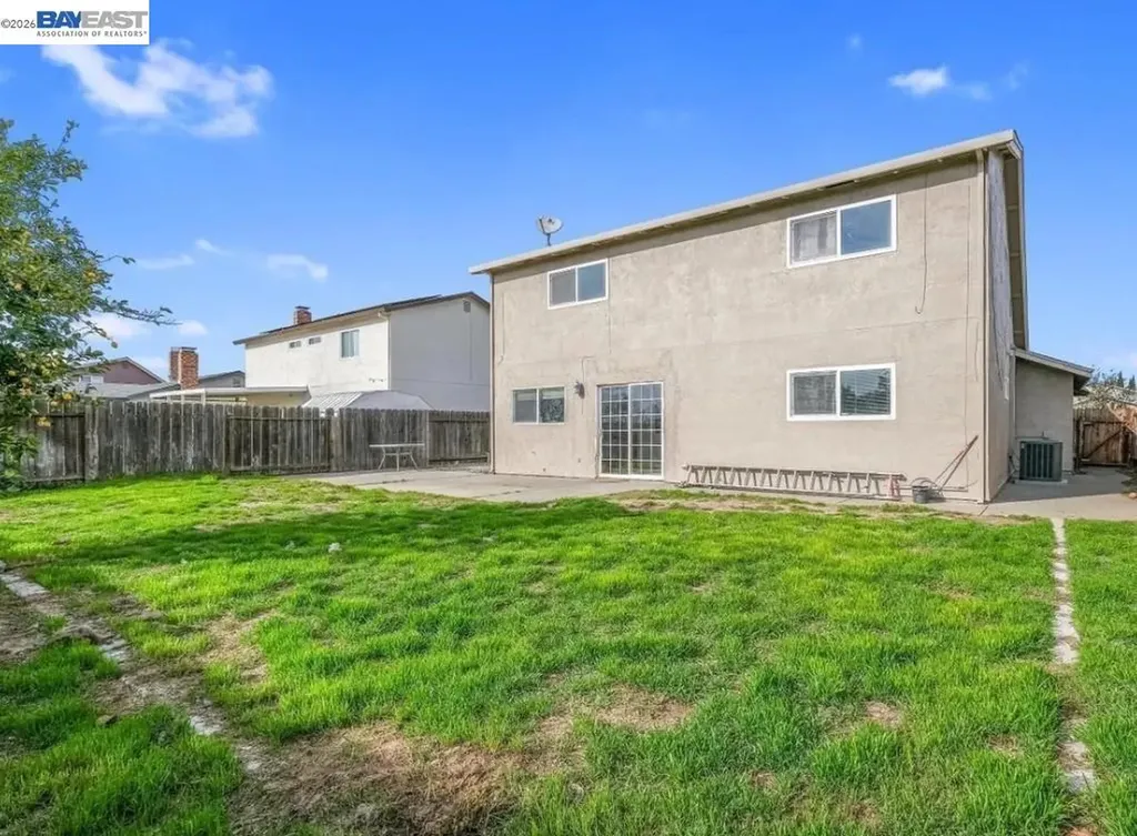 621 Chyrl Way Suisun City CA 94585