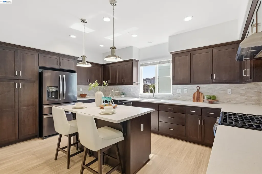 37660 Cape Cod Road Newark CA 94560