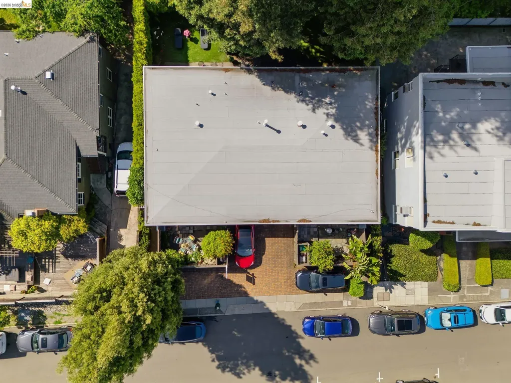 6252 Merced Avenue Oakland CA 94611