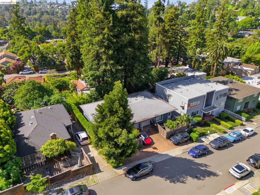 6252 Merced Avenue Oakland CA 94611