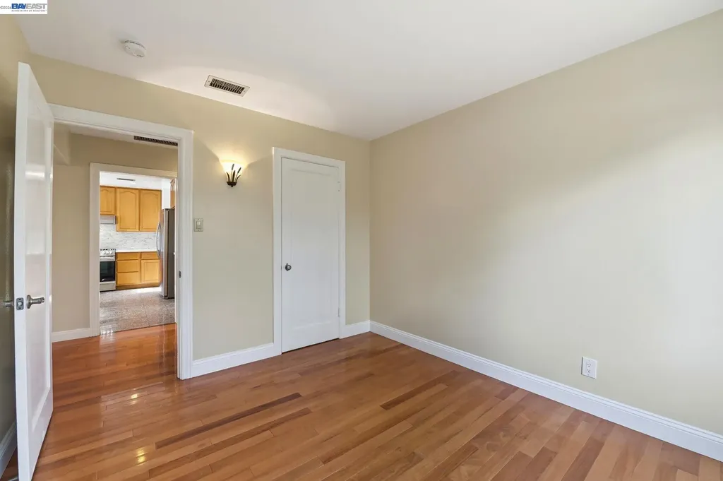 15274 Inverness Street San Leandro CA 94579