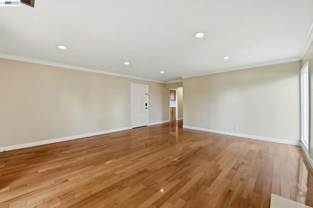 15274 Inverness Street San Leandro CA 94579