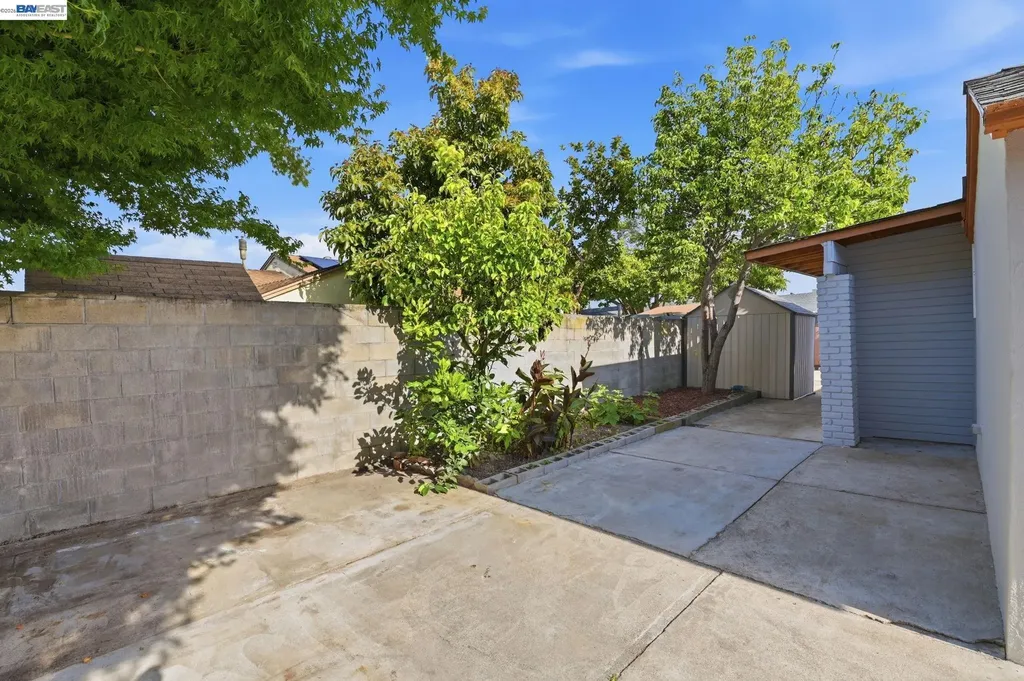 15274 Inverness Street San Leandro CA 94579