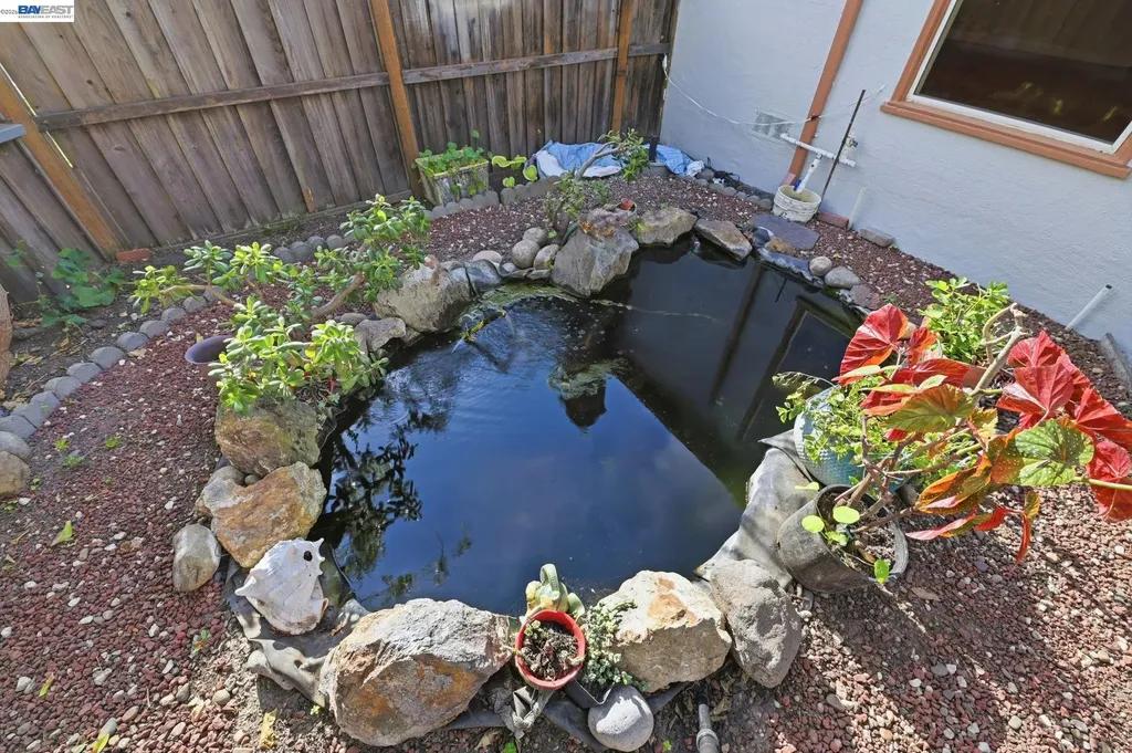 15274 Inverness Street San Leandro CA 94579