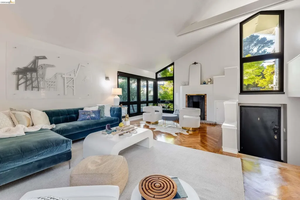 6048 Chelton Drive Oakland CA 94611