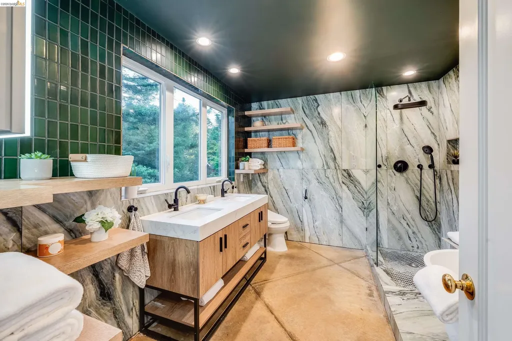 6048 Chelton Drive Oakland CA 94611