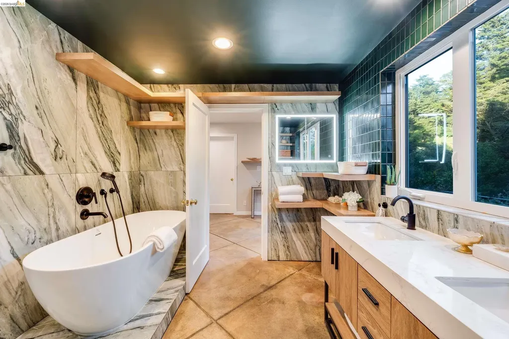 6048 Chelton Drive Oakland CA 94611