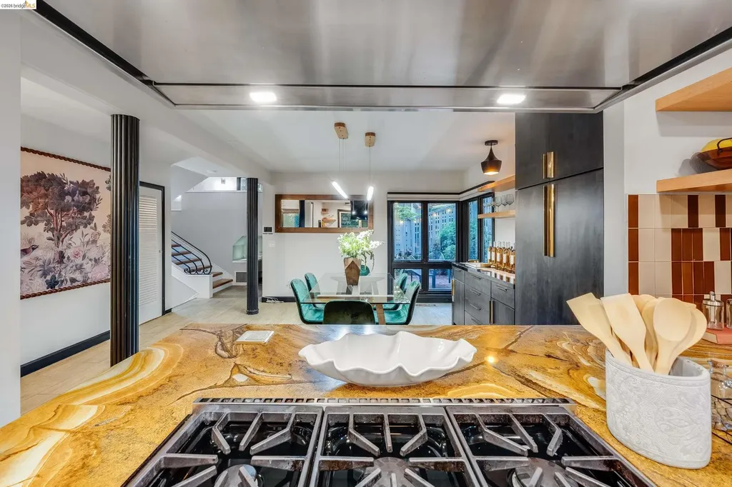 6048 Chelton Drive Oakland CA 94611
