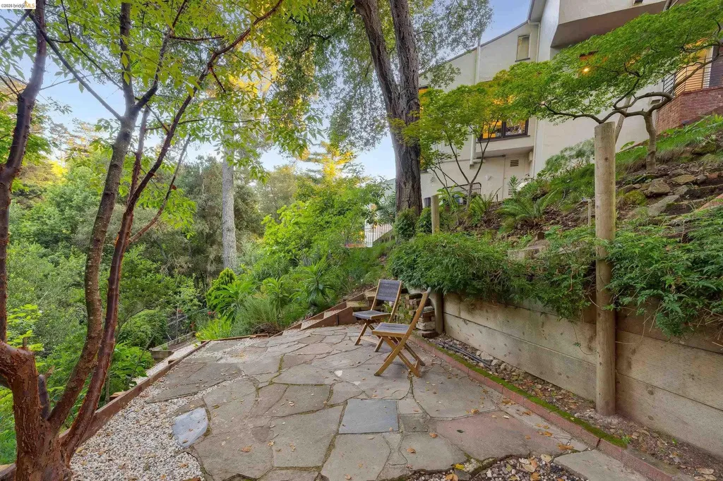6048 Chelton Drive Oakland CA 94611