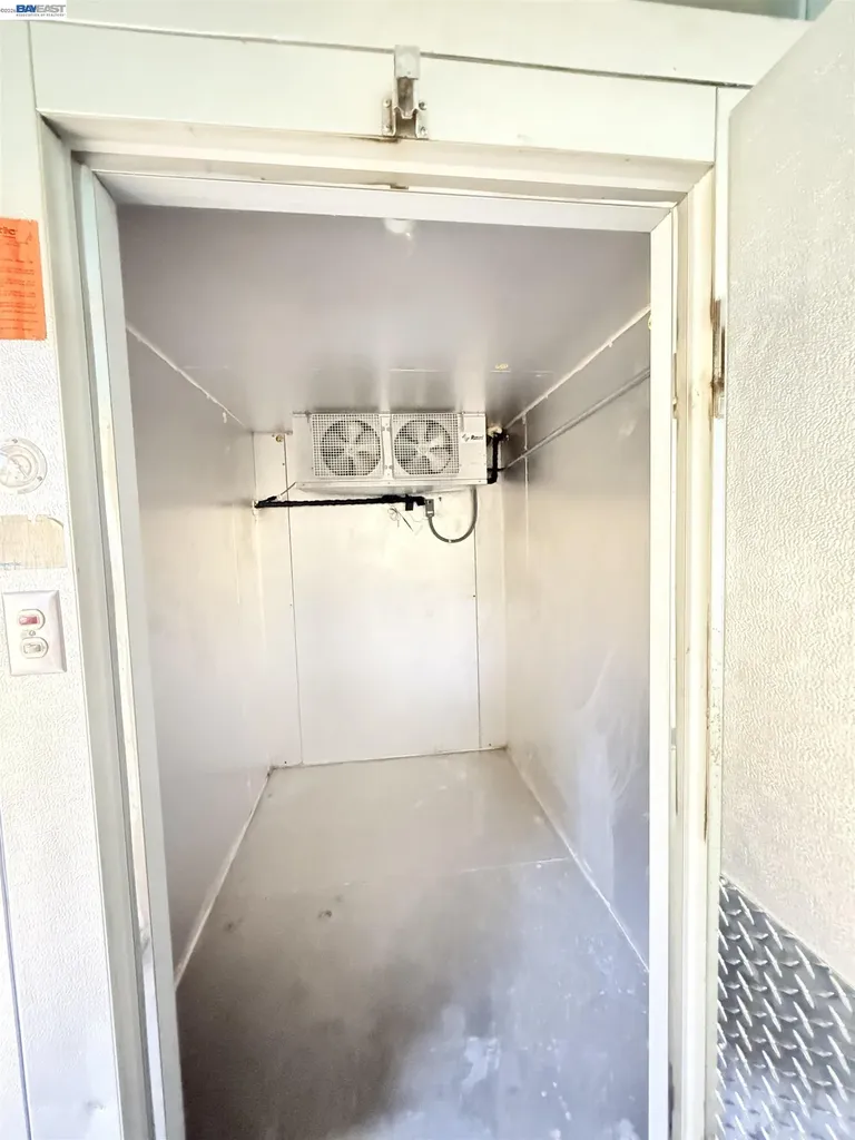 379 Bancroft Avenue San Leandro CA 94577