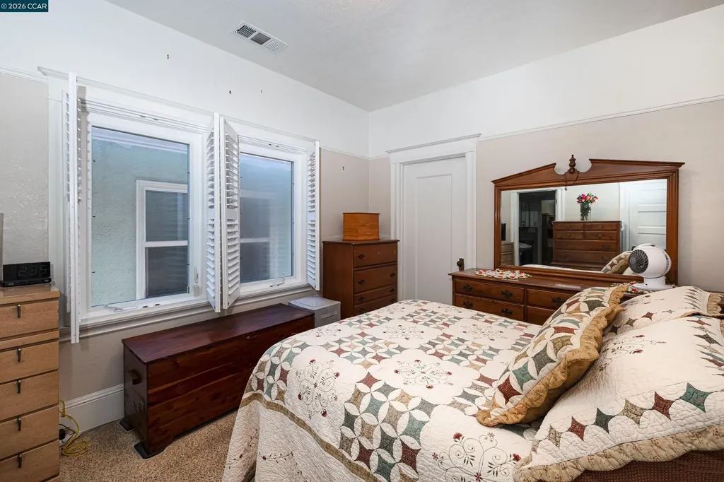 3735 Nevil Street Oakland CA 94601