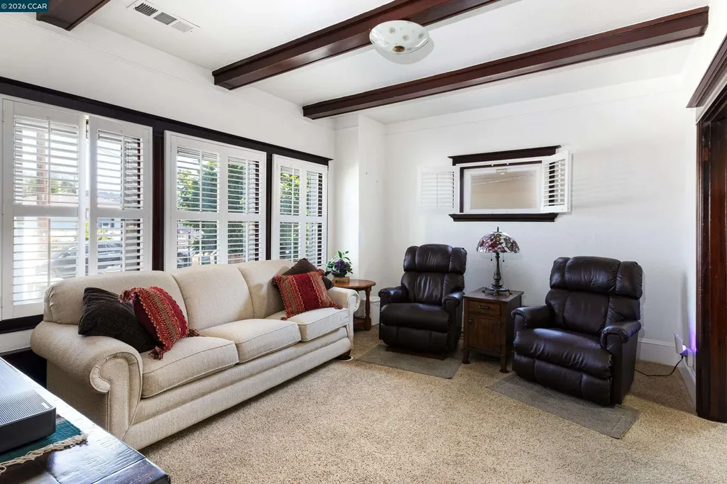 3735 Nevil Street Oakland CA 94601