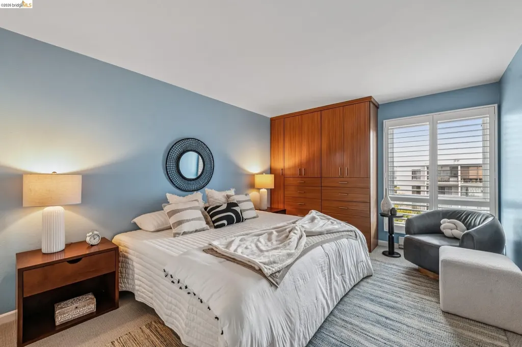 3 Captain Drive Emeryville CA 94608