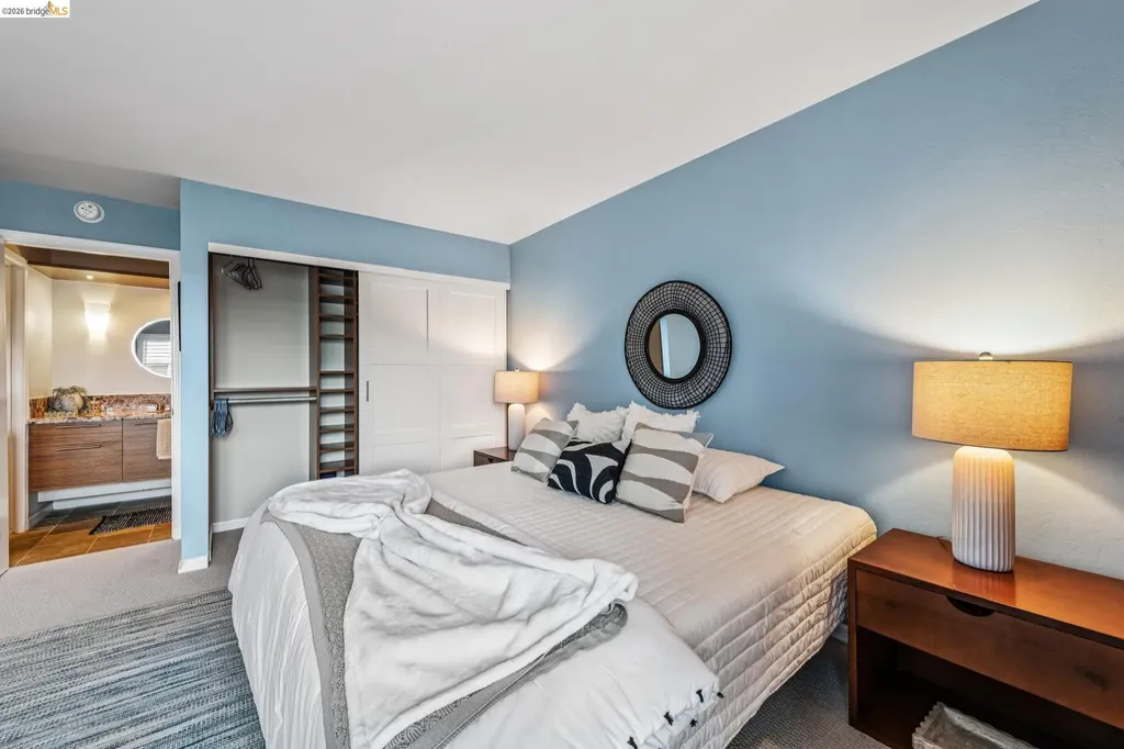 3 Captain Drive Emeryville CA 94608