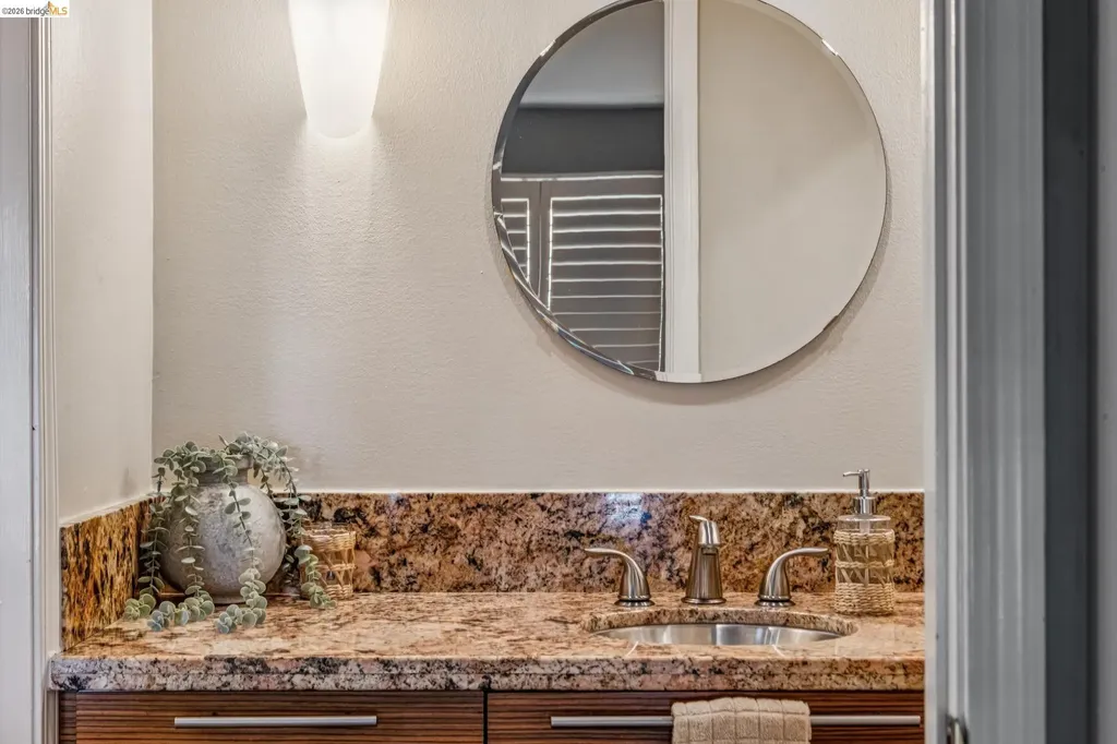 3 Captain Drive Emeryville CA 94608
