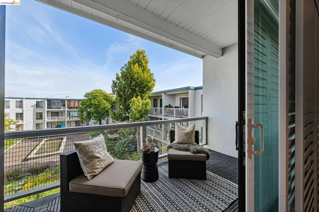 3 Captain Drive Emeryville CA 94608