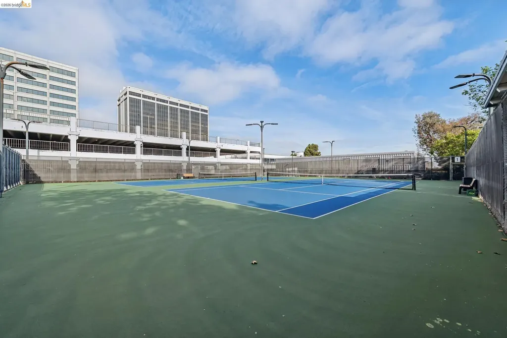 3 Captain Drive Emeryville CA 94608