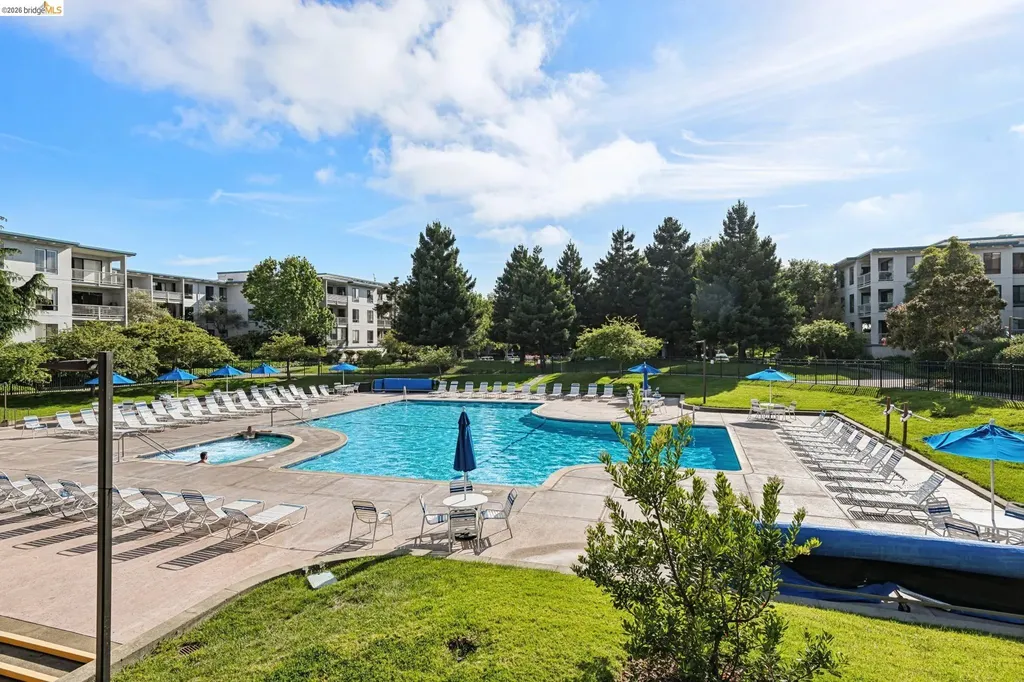 3 Captain Drive Emeryville CA 94608