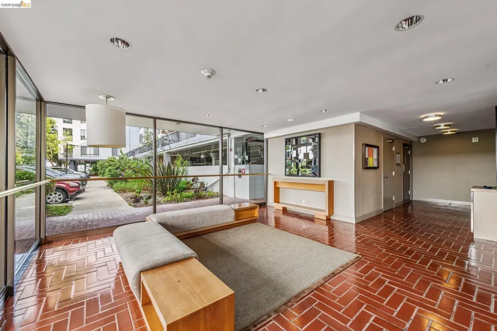 3 Captain Drive Emeryville CA 94608