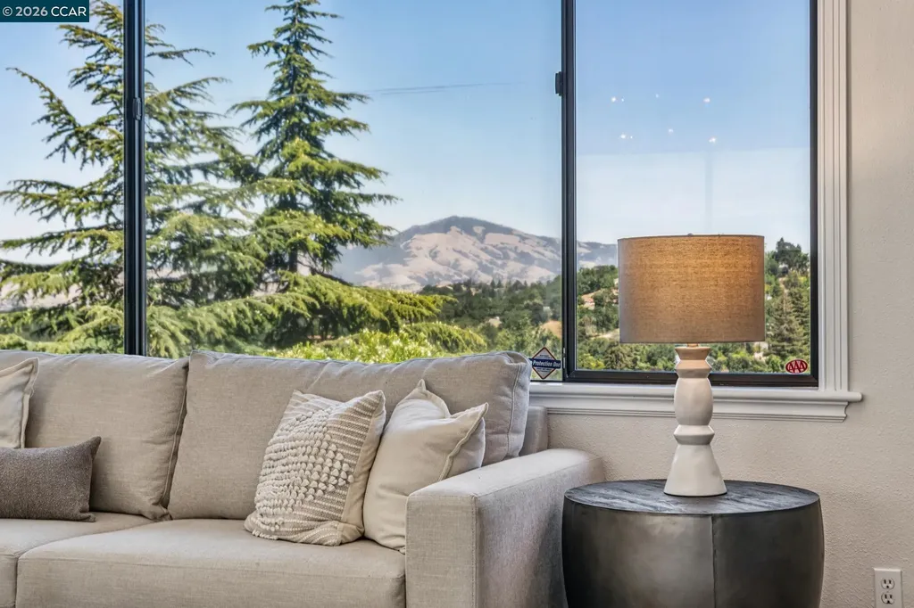 6 Tanglewood Lane Lafayette CA 94549