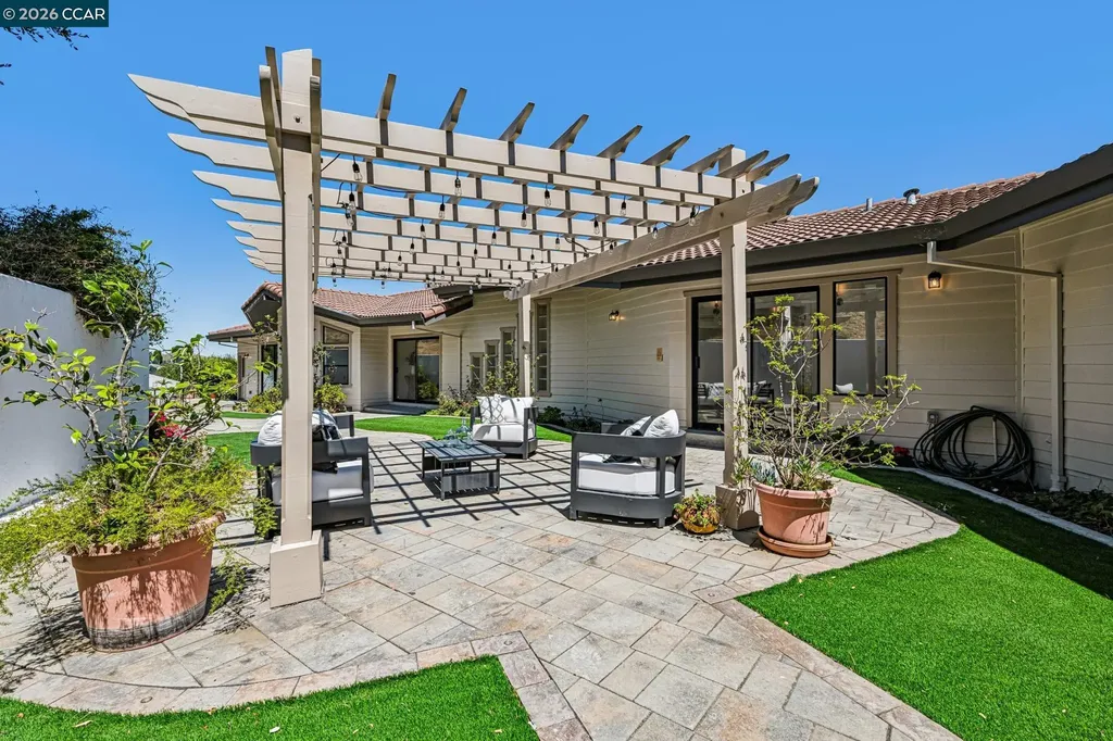6 Tanglewood Lane Lafayette CA 94549