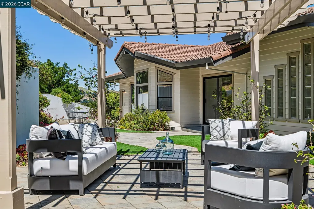 6 Tanglewood Lane Lafayette CA 94549