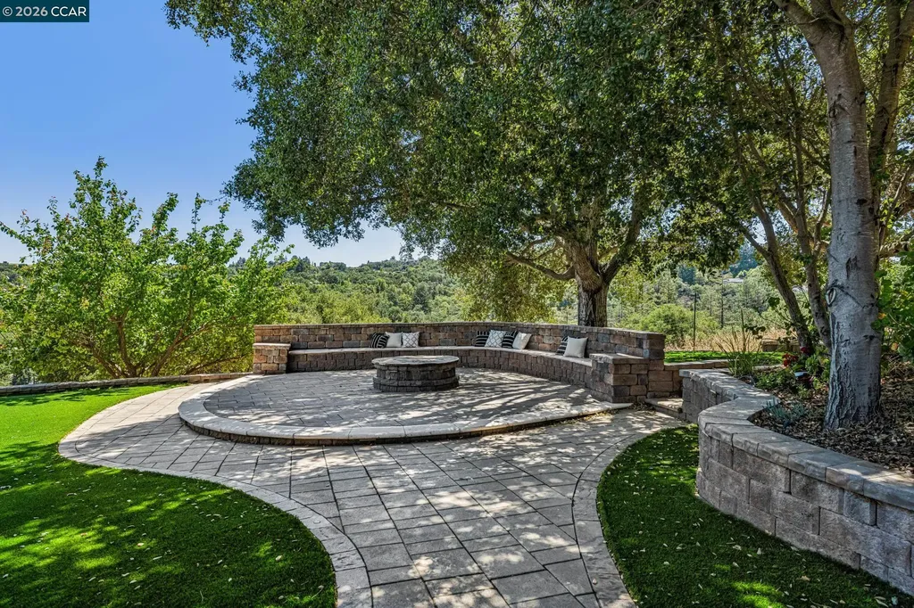 6 Tanglewood Lane Lafayette CA 94549