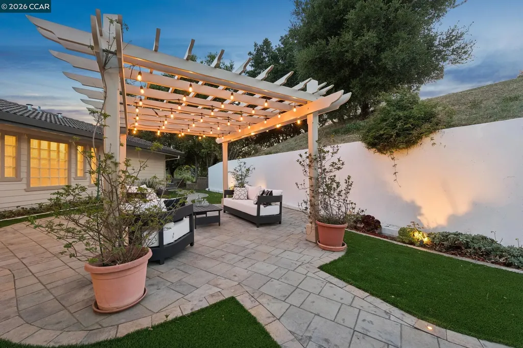 6 Tanglewood Lane Lafayette CA 94549