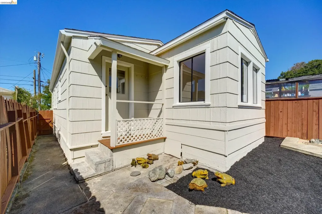 1324 Everett Street El Cerrito CA 94530