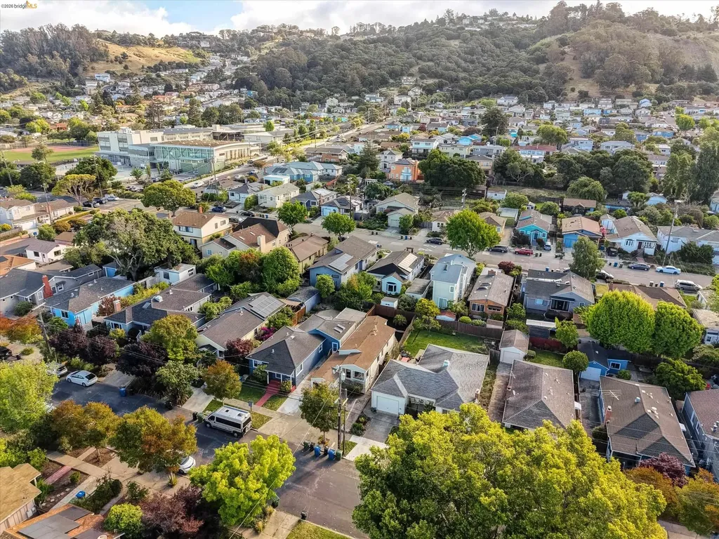 1324 Everett Street El Cerrito CA 94530